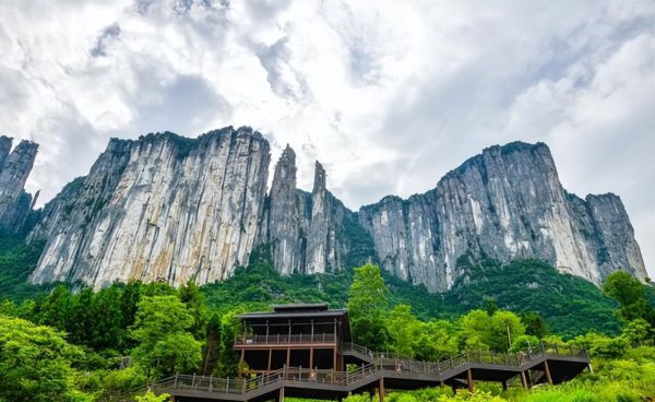 张家界附近旅游景点推荐