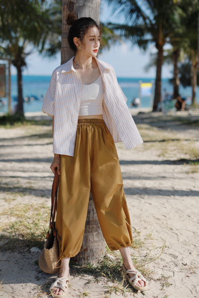 灯笼裤配什么上衣好看