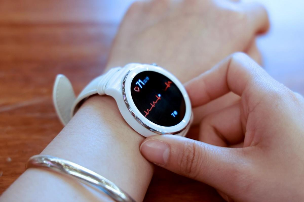 applewatch充电要多久充满