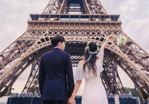 女生哭男生什么反应才是喜欢的意思