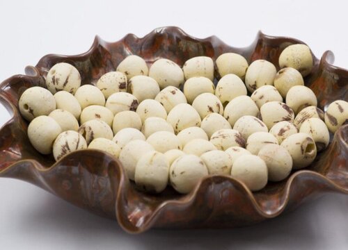 莲子从哪里长出来的