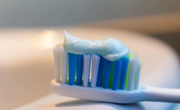 刷鞋子的正确方法