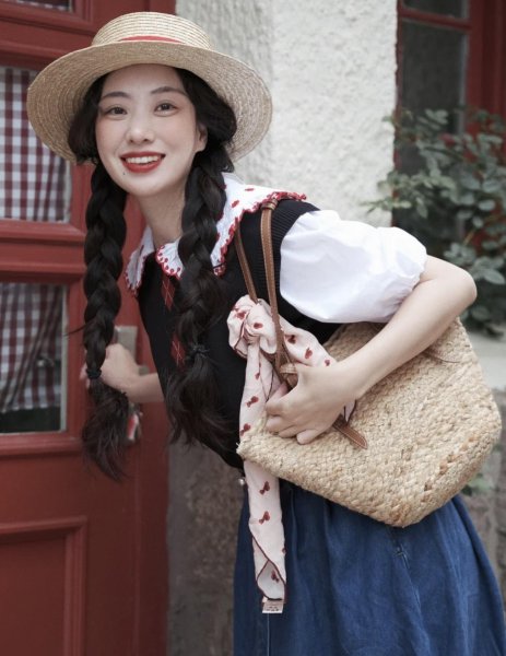 牛仔马甲怎么搭配衣服