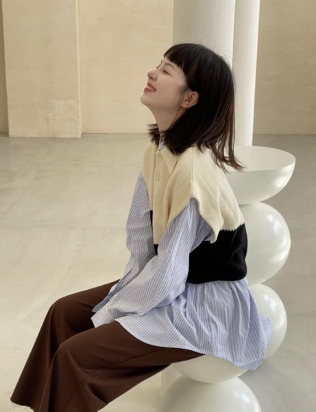 牛仔马甲怎么搭配衣服