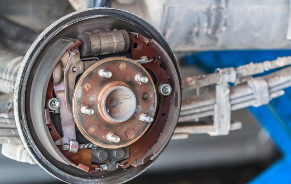 电动车碟刹和鼓刹哪个安全