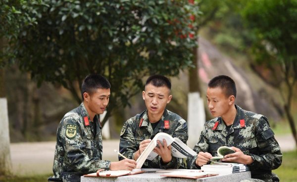 士官和军官的区别