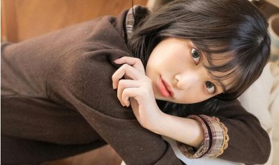 情侣之间劈腿是什么意思 女生感情劈腿通常都有什么征兆