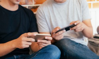 贴普通手机膜的正确方法 贴普通手机膜的正确步骤