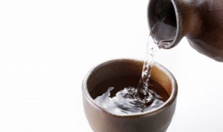 吃海带可以喝白酒吗 海带可以和白酒一起食用吗