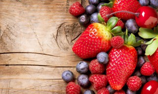 牛肉可以和草莓一起吃吗 牛肉和草莓可以一起吃吗