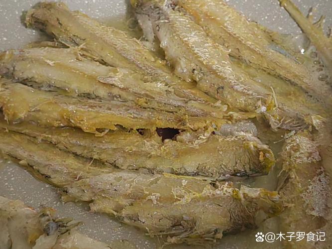 凤尾鱼是小黄鱼吗（凤尾鱼与小黄鱼的区别产地与加工风味一览）