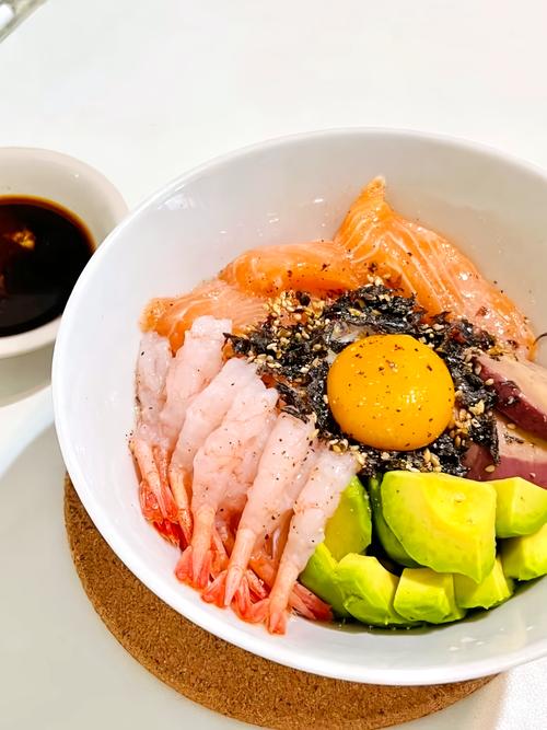 日本人吃生鸡蛋不腥吗（日本人吃生鸡蛋为何追求原味与安全把控）