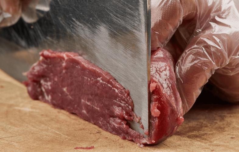 牛肉切丝顺纹还是逆纹（顺纹利煎烤，逆纹利快炒，部位决定切法）