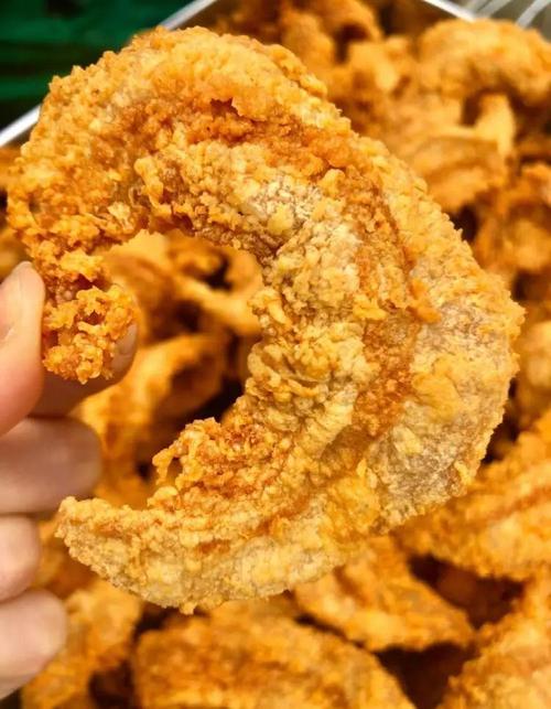 猪板油能炸猪油渣吗（猪板油炸出酥脆猪油渣的家庭做法与控温要点）