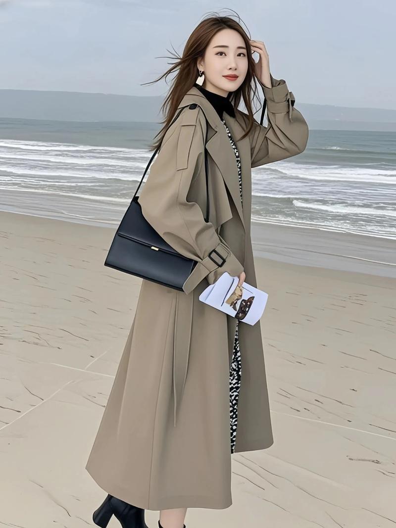 女士风衣图片搭配(比例色彩与场景全解) 女士风衣图片搭配(比例色彩与场景全解)