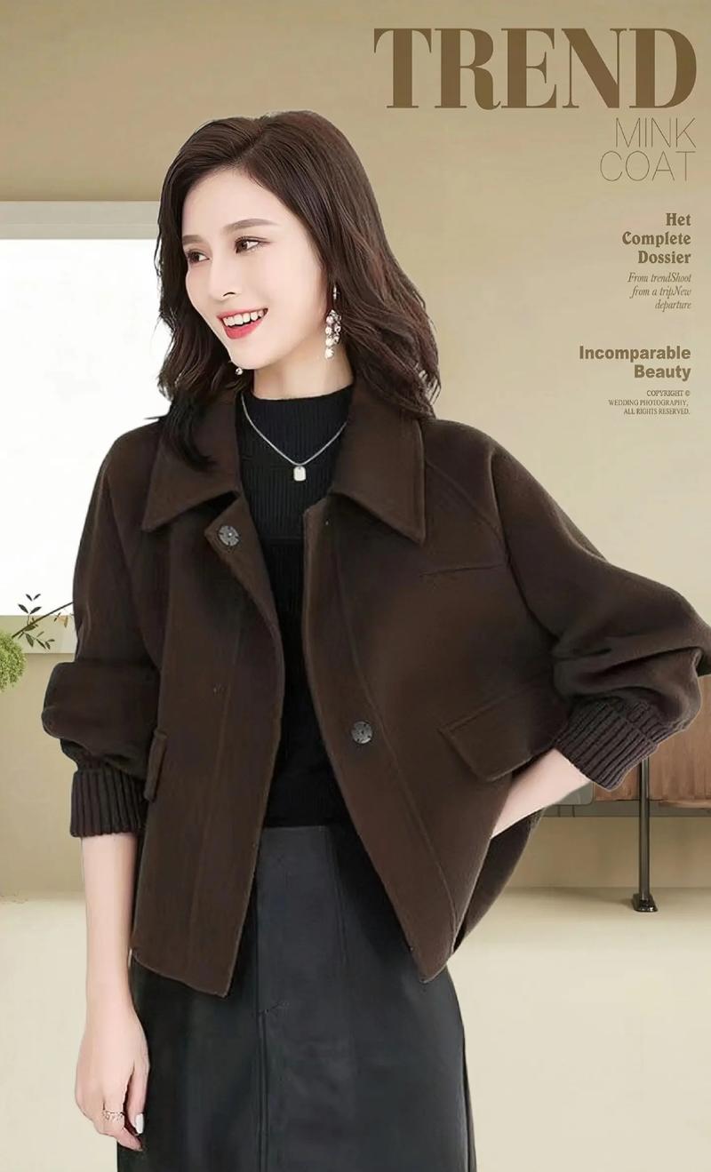 短呢子外套配什么裤子（冬春短呢子外套搭配要点显瘦显高）