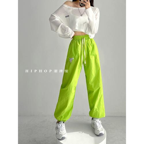 30多岁适合穿绑带运动裤吗（稳重活力并存，绑带点睛质感剪裁）