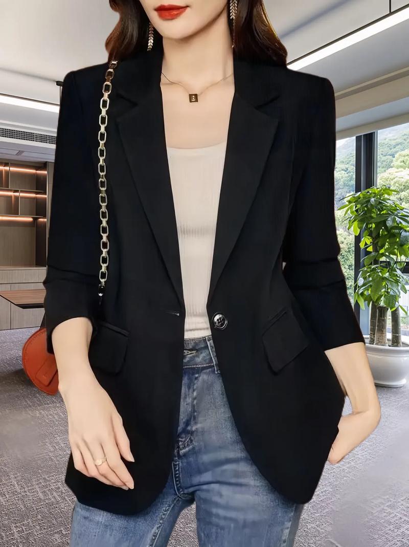 女黑色西装搭配什么裤子(裤型决定气质,周末也能穿出干练感)