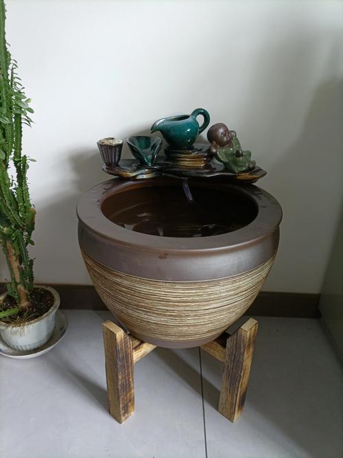 陶瓷庭院养鱼专用的鱼缸（智能水质和三重过滤让养鱼成日常仪式）