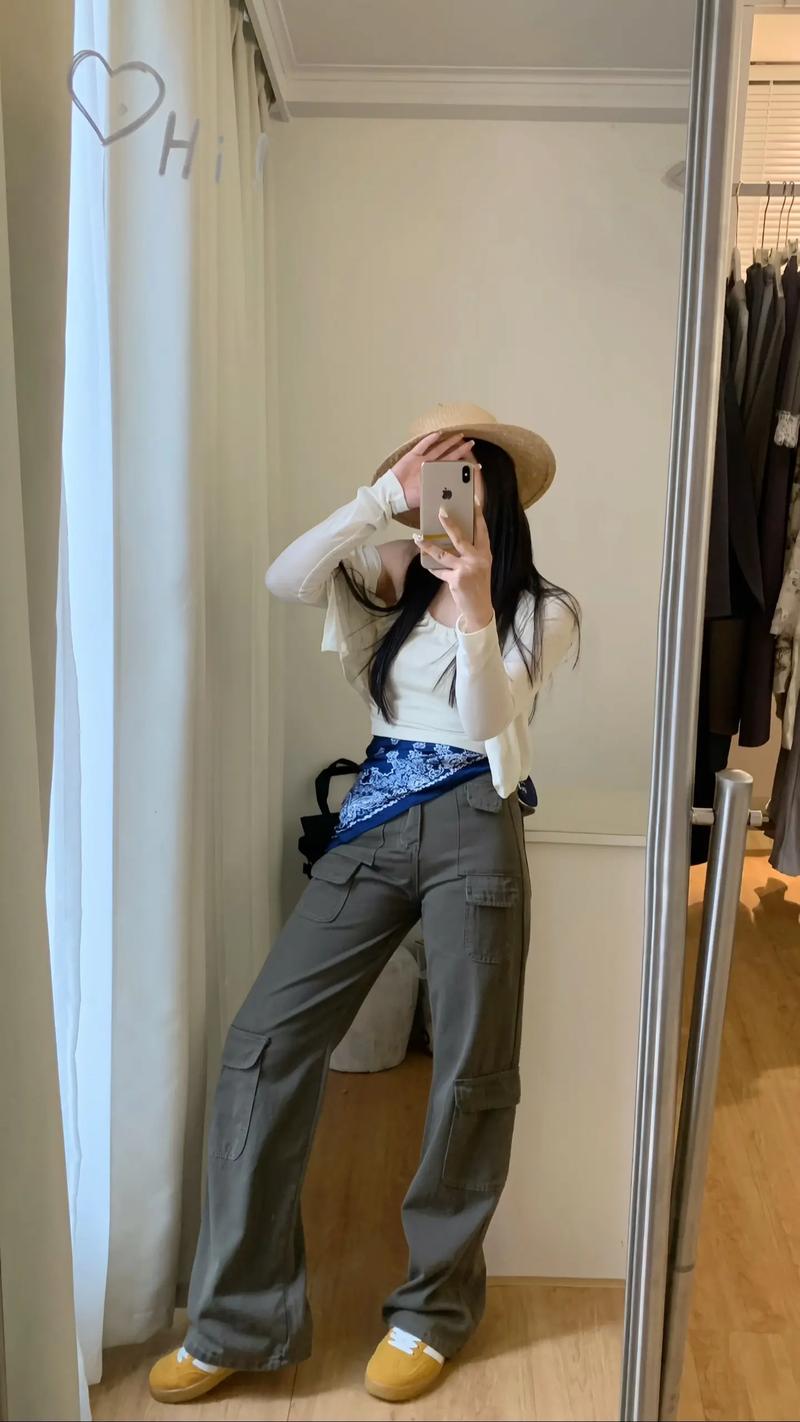 170大骨架女生穿衣搭配（高腰阔腿与硬挺面料的夏日通勤搭配）