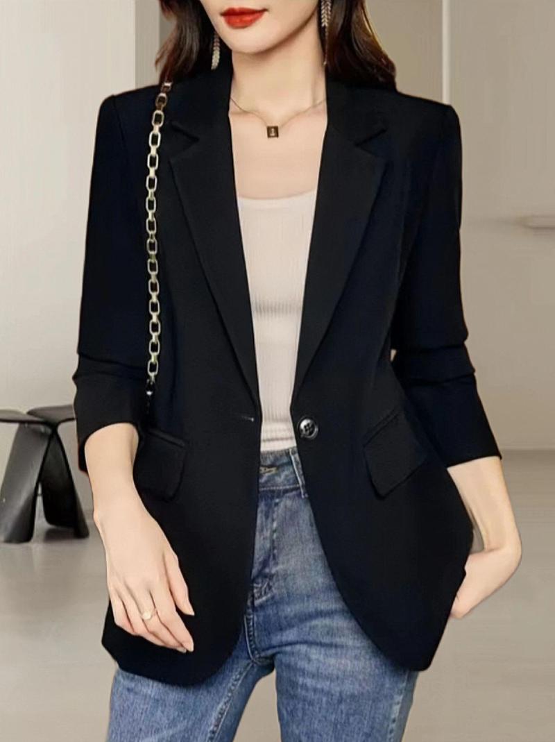 女士黑色西服外套配什么裤子（日常职场聚会）