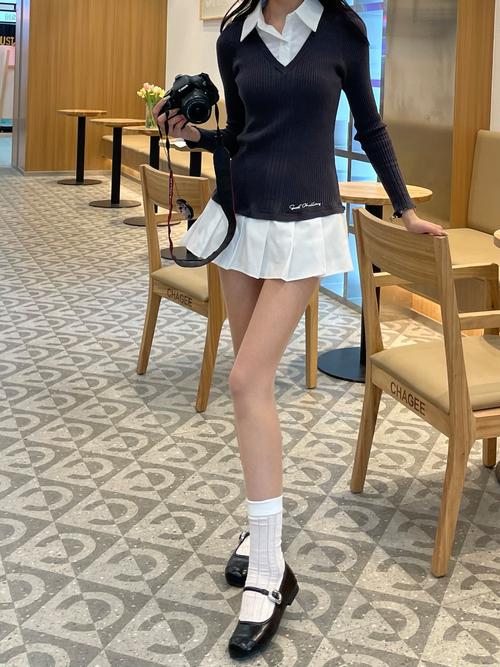 女士袜子鞋搭配图片欣赏（职场与街头都时髦）