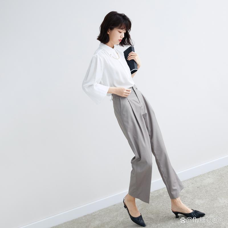 灰色裤子搭配什么上衣（灰裤穿搭全攻略衬衫高腰直筒显干练）