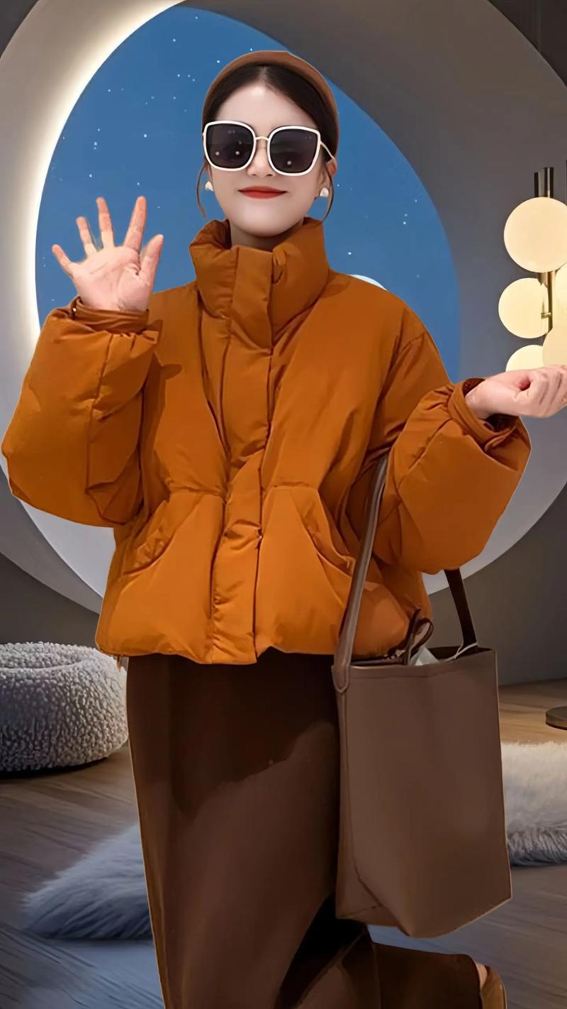 橙色鞋子怎么搭配衣服(同色对比风格全解) 橙色鞋子怎么搭配衣服(同色对比风格全解)