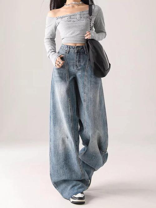 阔腿牛仔裤搭配图片(40岁以上冬季阔腿牛仔裤搭配要点) 阔腿牛仔裤搭配图片(40岁以上冬季阔腿牛仔裤搭配要点)