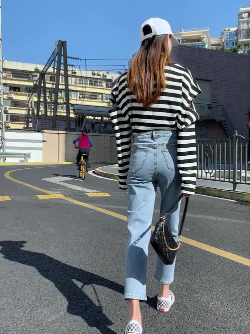 女士九分烟管裤搭配图片(九分烟管裤穿搭指南显瘦直线美冬日搭配) 女士九分烟管裤搭配图片(九分烟管裤穿搭指南显瘦直线美冬日搭配)