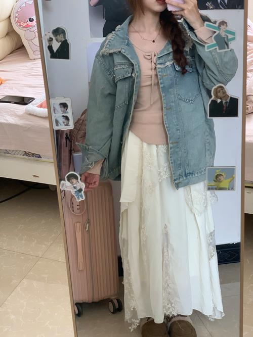 155小个子女生穿搭图片（高腰显高同色叠穿）