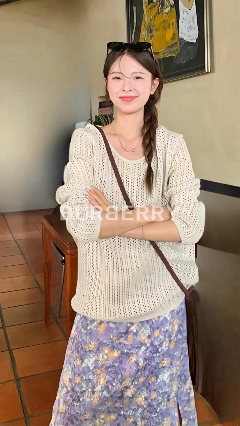 镂空针织衫搭配女图片(镂空针织衫透气清凉夏秋皆宜搭配指南) 镂空针织衫搭配女图片(镂空针织衫透气清凉夏秋皆宜搭配指南)