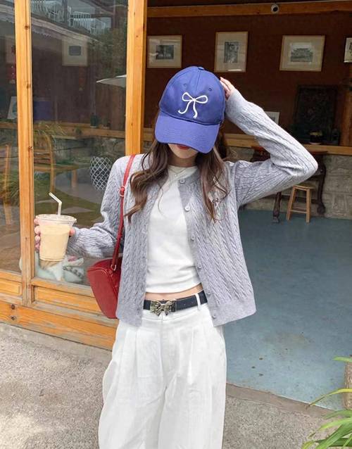 矮个子女生秋季穿搭（分层拉长腰线，显高显瘦）