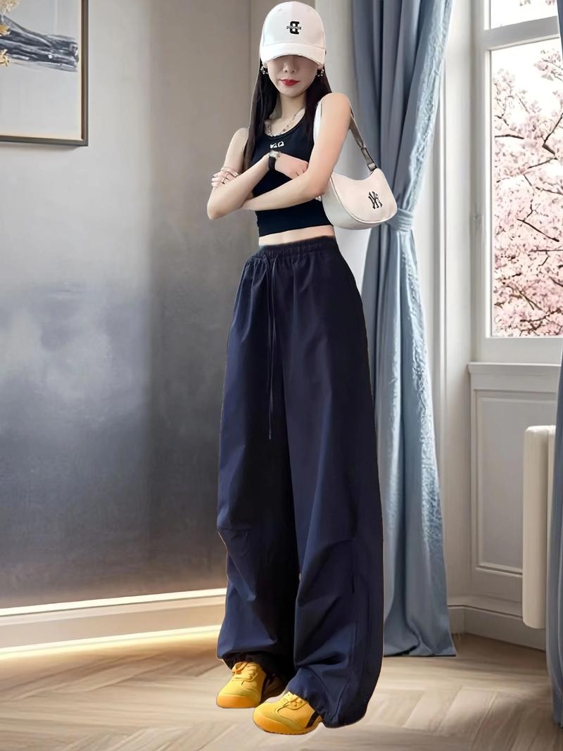 藏青色裤子最佳颜色搭配图女（高阶百搭钥匙，日常穿搭稳妥之选）