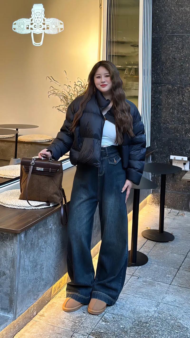 160斤胖女人冬天穿衣搭配（160斤微胖也能显瘦显高叠穿颜色分层穿搭法）