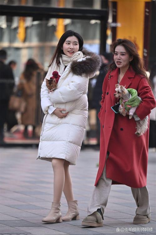 黄色短靴配什么颜色连裤袜（黄靴袜色搭配全指南日常稳妥约会对比）