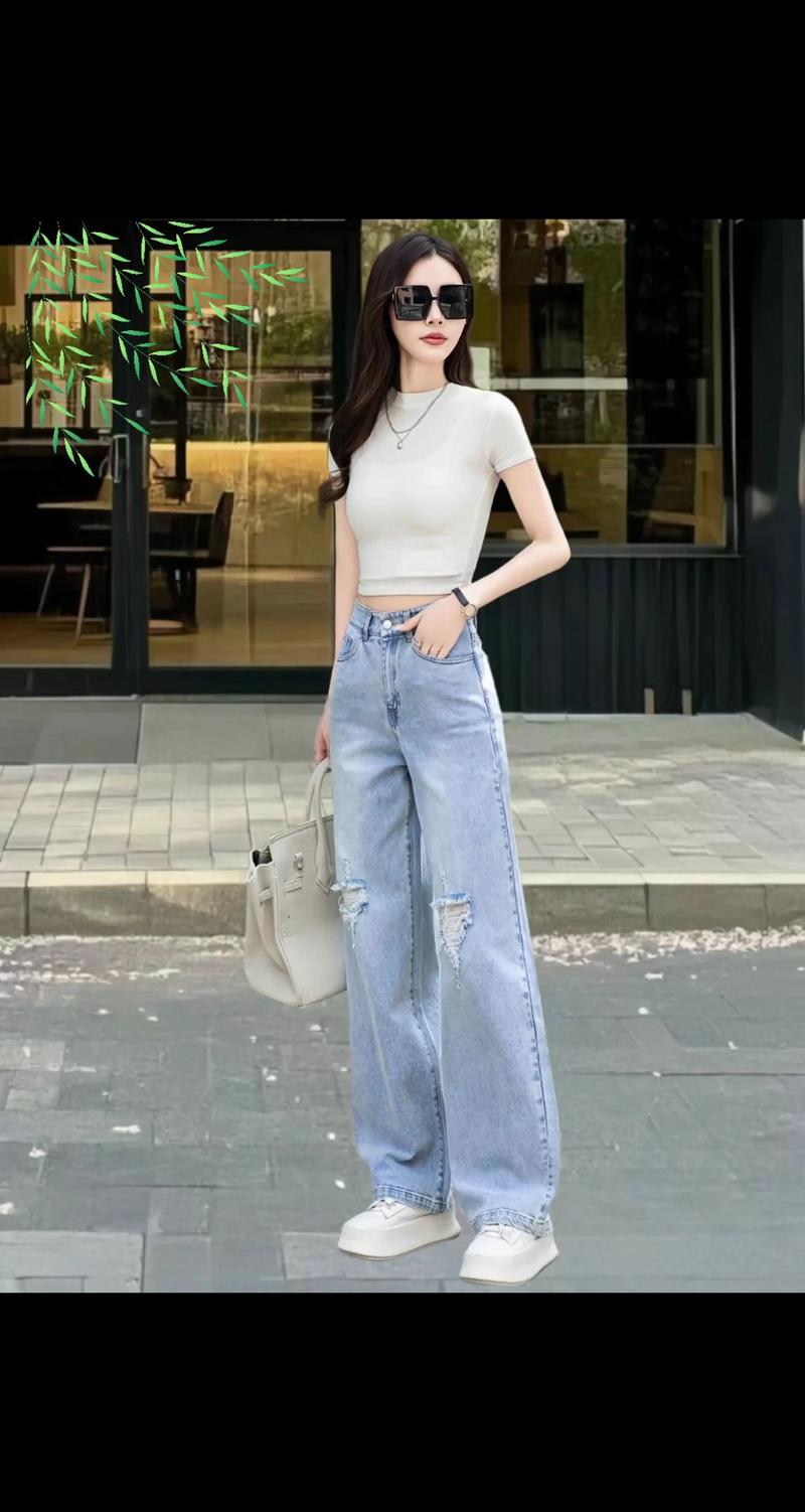 阔腿牛仔裤的搭配方法（高腰微阔裤腿，四季百搭）