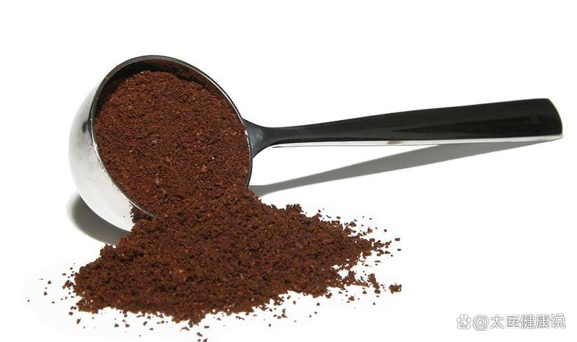 咖啡渣能直接倒入花盆吗(腐熟后混土15,覆盖2厘米,适合酸性植物) 咖啡渣能直接倒入花盆吗(腐熟后混土15,覆盖2厘米,适合酸性植物)