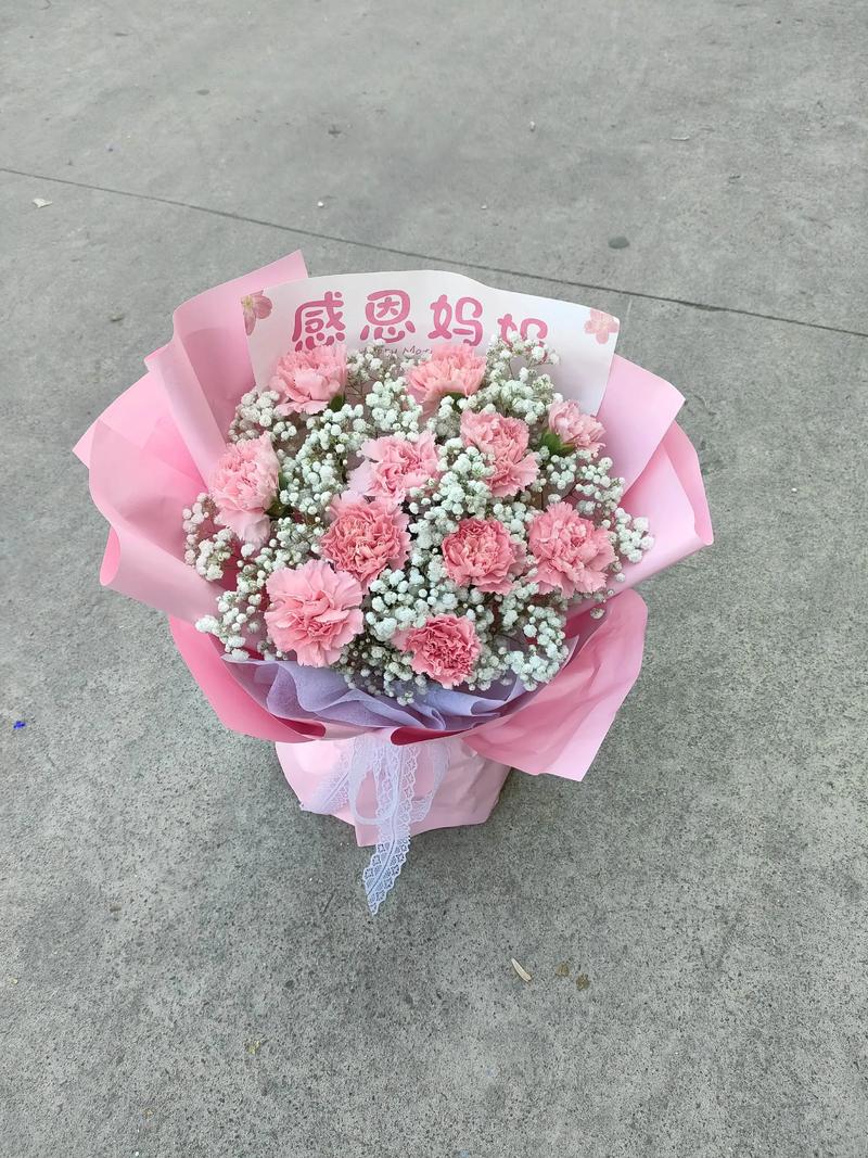 母亲节送多少朵花（先定情感再选花材与数量）