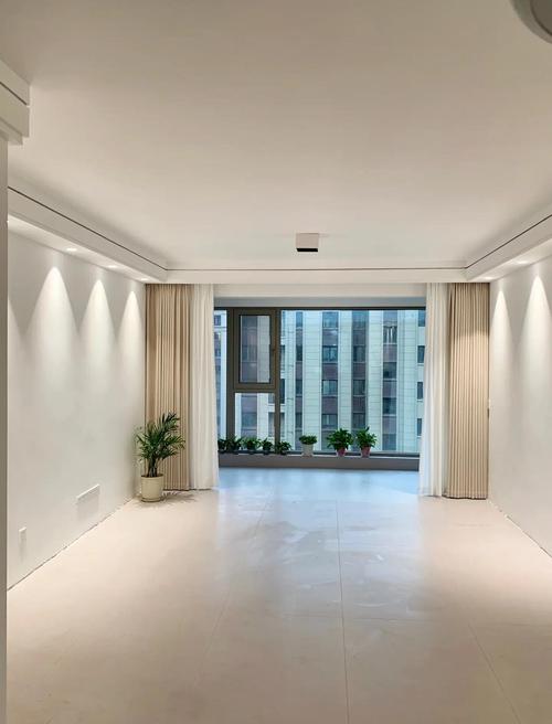 客厅窗帘什么颜色好（窗帘颜色与材质如何影响光线与空间氛围）