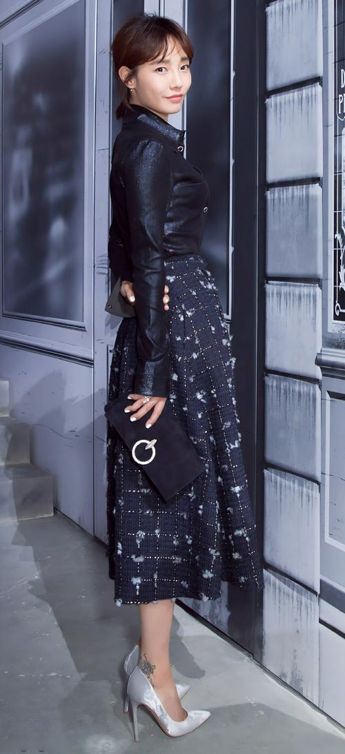 白百何图片（真实美与成就的对比）