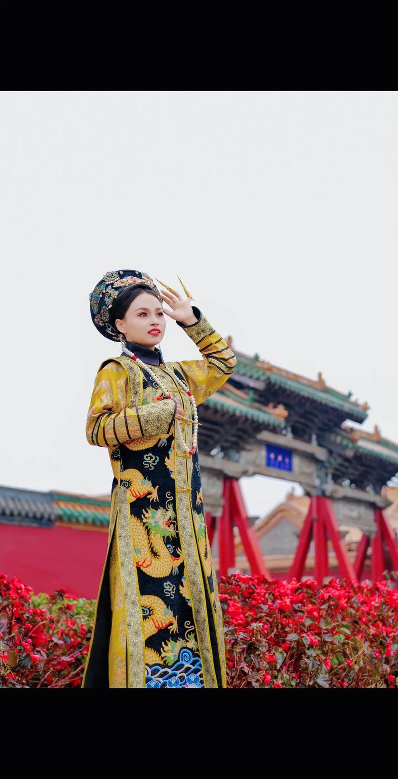 乌拉那拉如懿简介（满洲名门出身的六宫核心与宫廷博弈）