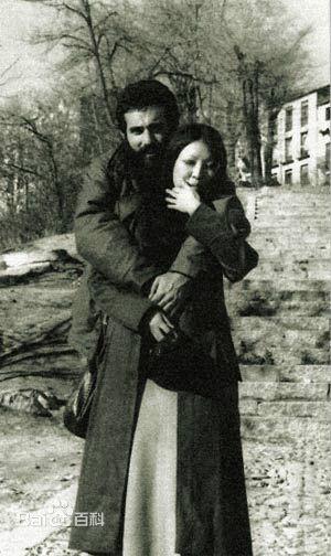 荷西是XX的（撒哈拉的故事中的爱情形象与自我与伴侣平衡）