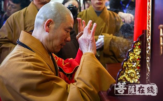 裘千仞简介（铁掌水上飘的野心与救赎）